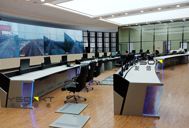 安防監控操作臺